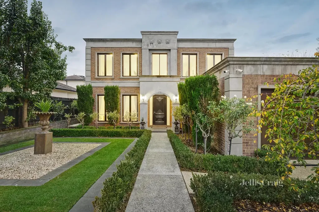 8 Belmont Road, Ivanhoe, VIC 3079