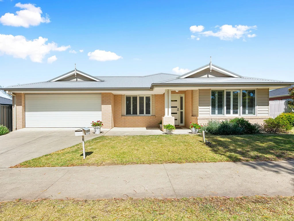 8 Calvert Street, Bairnsdale, VIC 3875