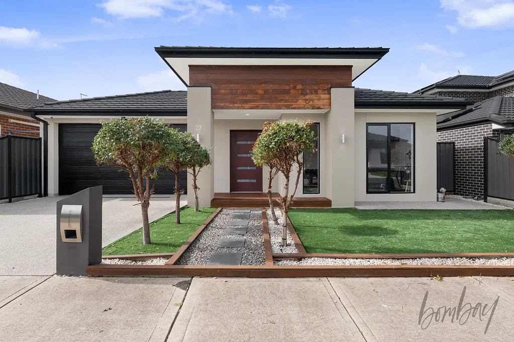 Spacious and Stylish 4-Bedroom Family Home with Exceptional Features