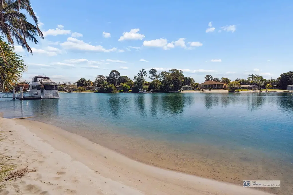 Tweed Heads West 2 Slaapkamer Waterfront Duplex Living in a Prime Tweed Heads West Position