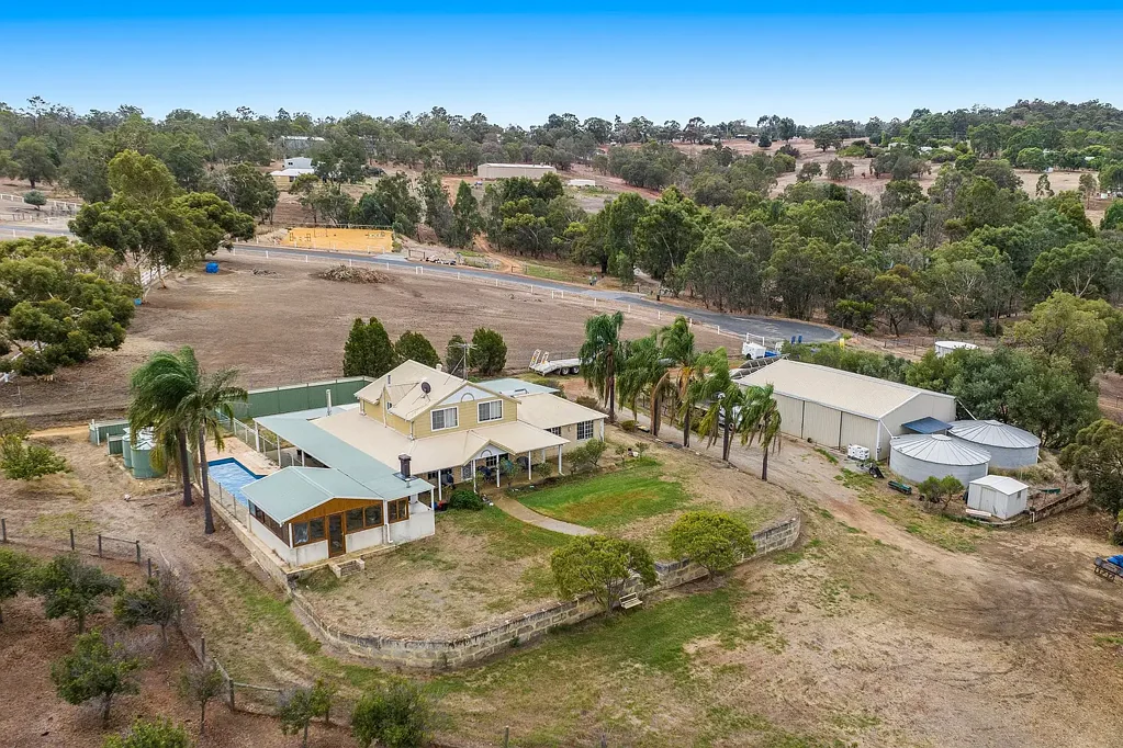 40 Jaldary Trail ( Entry off Smith Road ), Bullsbrook, WA 6084