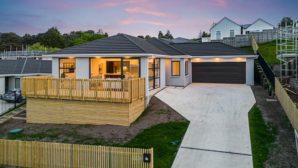 Warkworth 4房  Stylish Living in a Peaceful Location