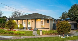 1 Bouvardia Crescent, Frankston North