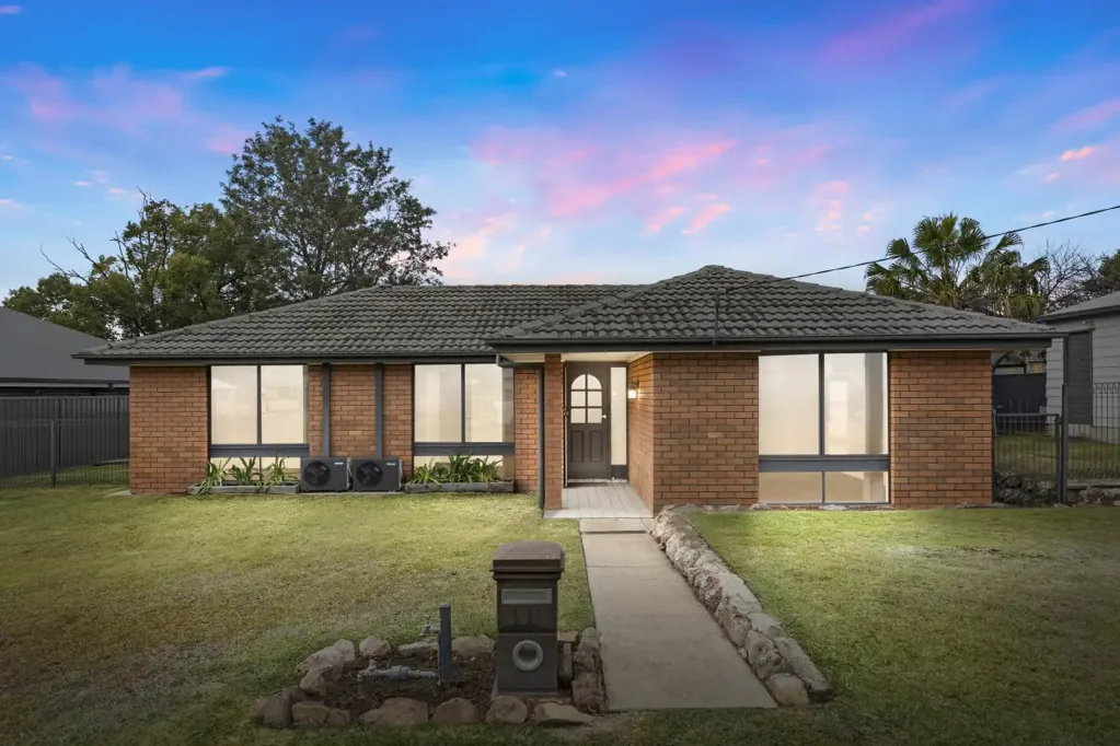 Kurri Kurri 3Moenga Quality brick family home or set and forget investment