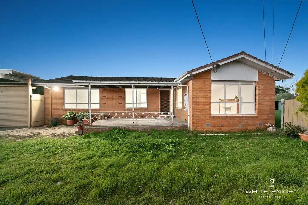 FAMILY HOME IN PRIME ST ALBANS LOCATION