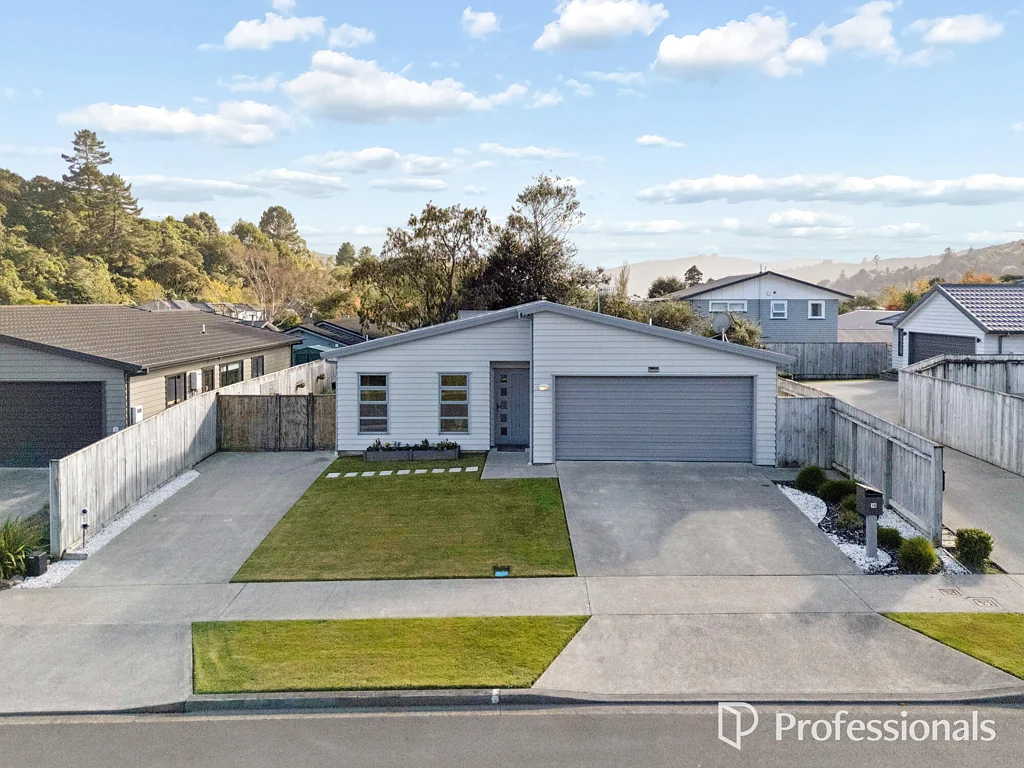Stokes Valley 3房  Modern, Single Level And Easy Care!