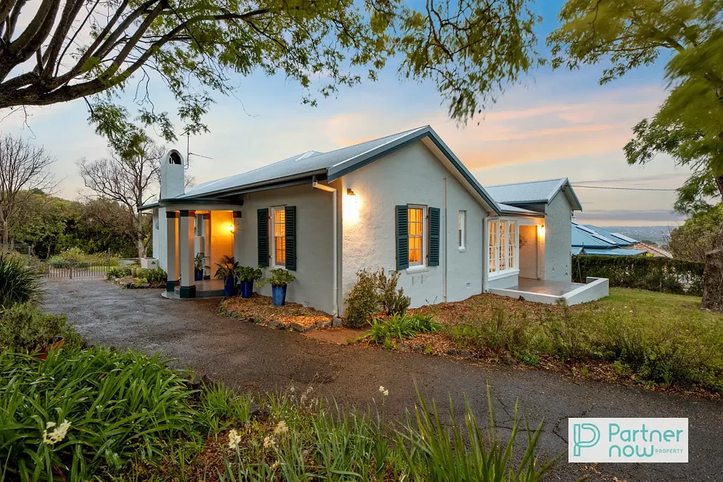 Tamworth 3ਬੈੱਡਰੂਮ Breathtaking Views, Prime Location, Endless Potential