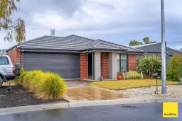 22 Clarcoll Crescent South, Kangaroo Flat