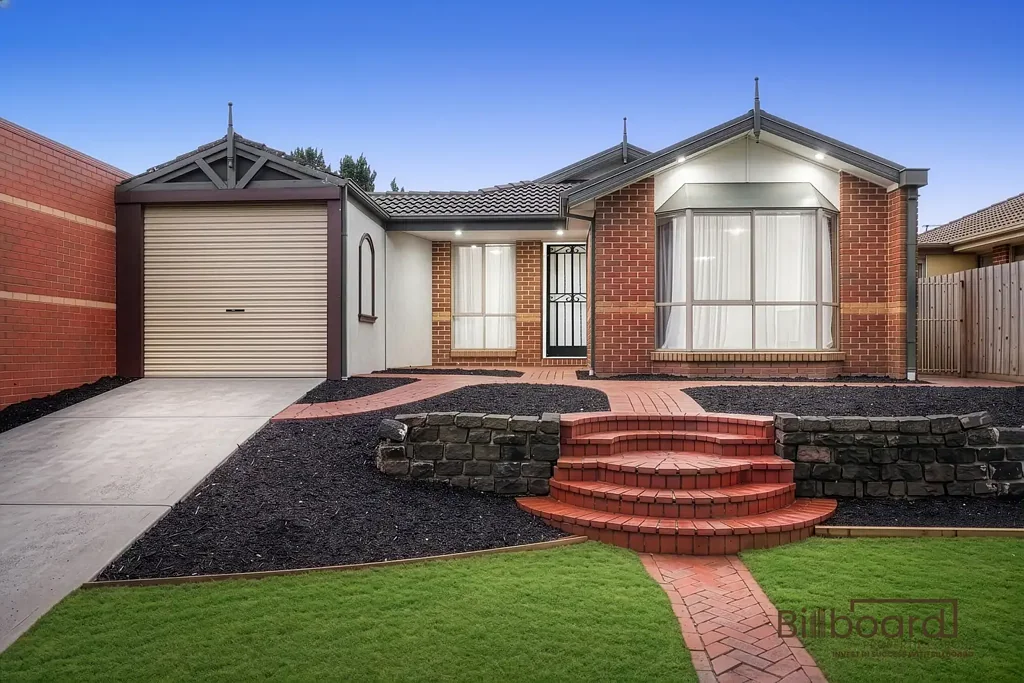 Roxburgh Park 3બેડરૂમ Prime Location, Endless Potential - Perfect First Home or Smart Investment