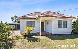 8 Robin Street, Horsham
