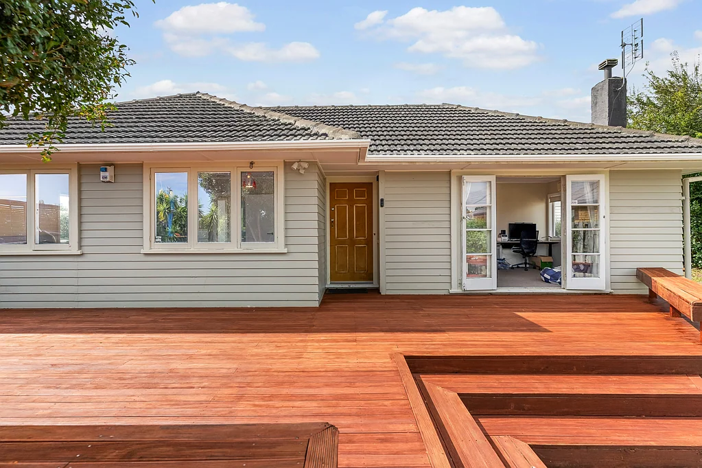 3 Brookfield Road, Te Atatu Peninsula, Waitakere City, Auckland