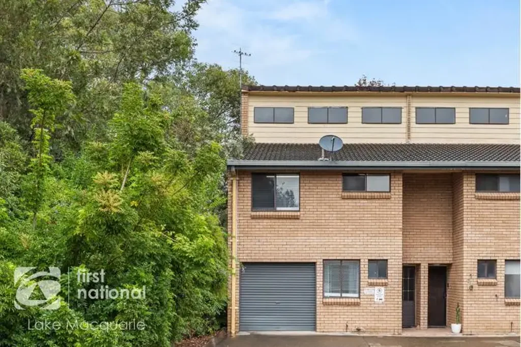 4/17 Campbell Street, Warners Bay, NSW 2282