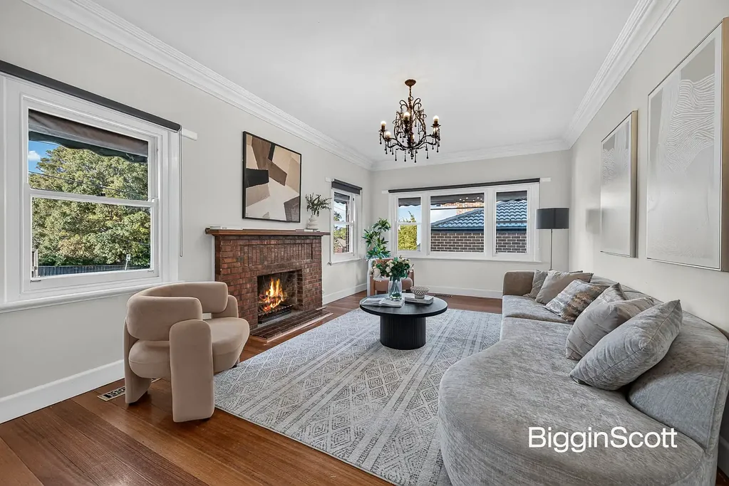 Mount Waverley 5ਬੈੱਡਰੂਮ EXCEPTIONAL SPACE, EFFORTLESS LIVING AND AN ENVIABLE ADDRESS!