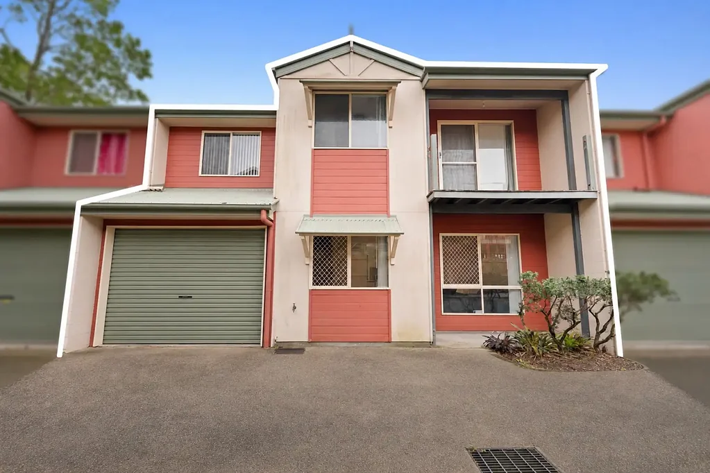 Beerwah 3침실 Incredible Entry Level Opportunity in Heart of Thriving Township!