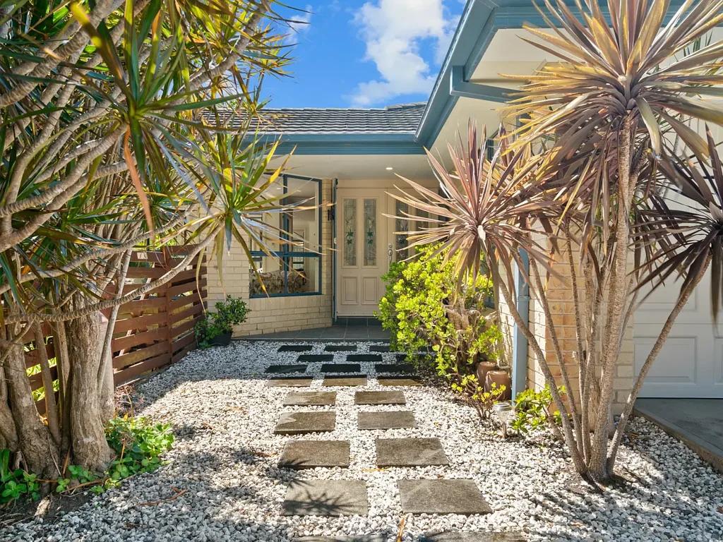 Tinonee 4房  Comfortable Living with a Beautiful Garden Outlook