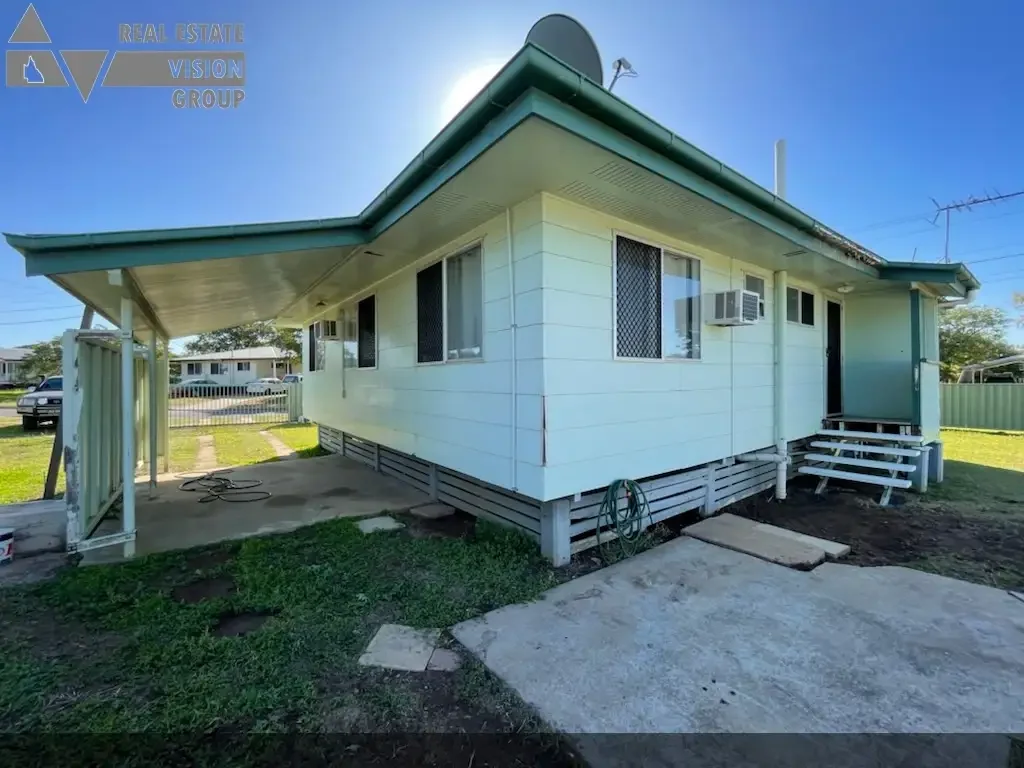 Tidy 3 Bedroom with single bay shed