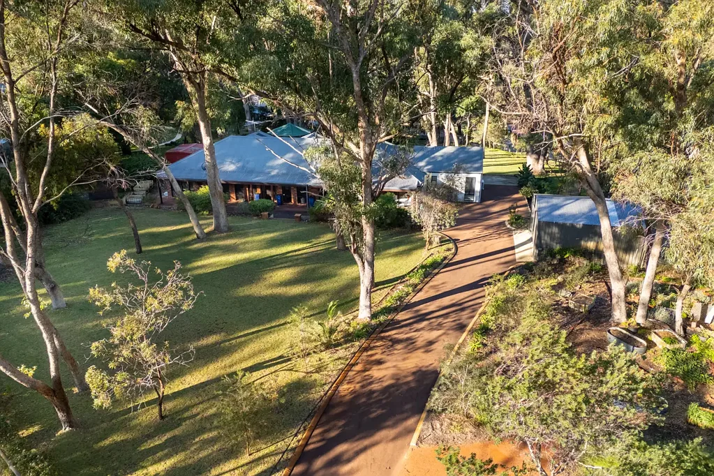 Baldivis 4Moenga TRANQUIL SHERWOOD ESTATE LIVING WITH SPACE, PRIVACY & MODERN COMFORT