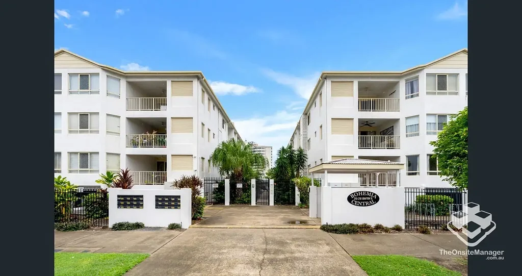 Modern & Cozy Unit 3a | Unbeatable Location Close to Cairns Hospital & CBD!