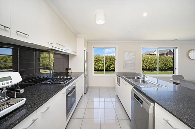 Kusina - 1 Thomas Place, Warrnambool, VIC 3280