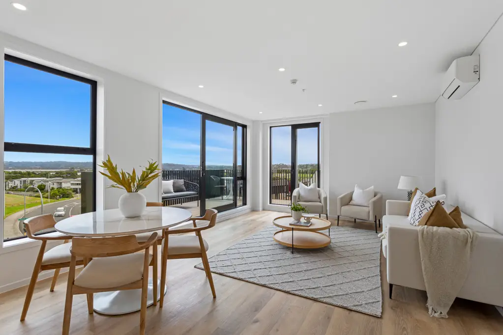 Hobsonville 2कमरा City harbor with views of the iconic Sky Tower