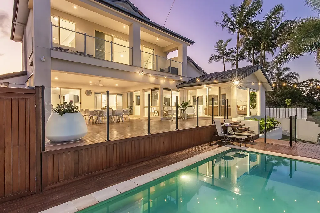 8 Key Largo, Clear Island Waters, QLD 4226