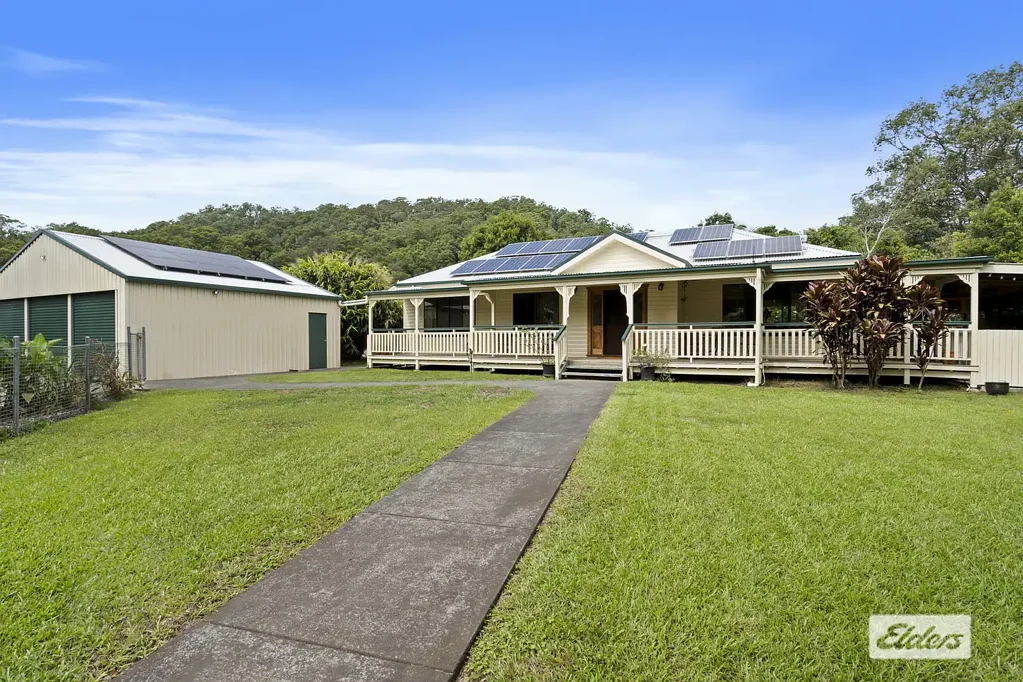Rowlands Creek 3Phòng ngủ Classic country charm, usable acres, iconic mountain views