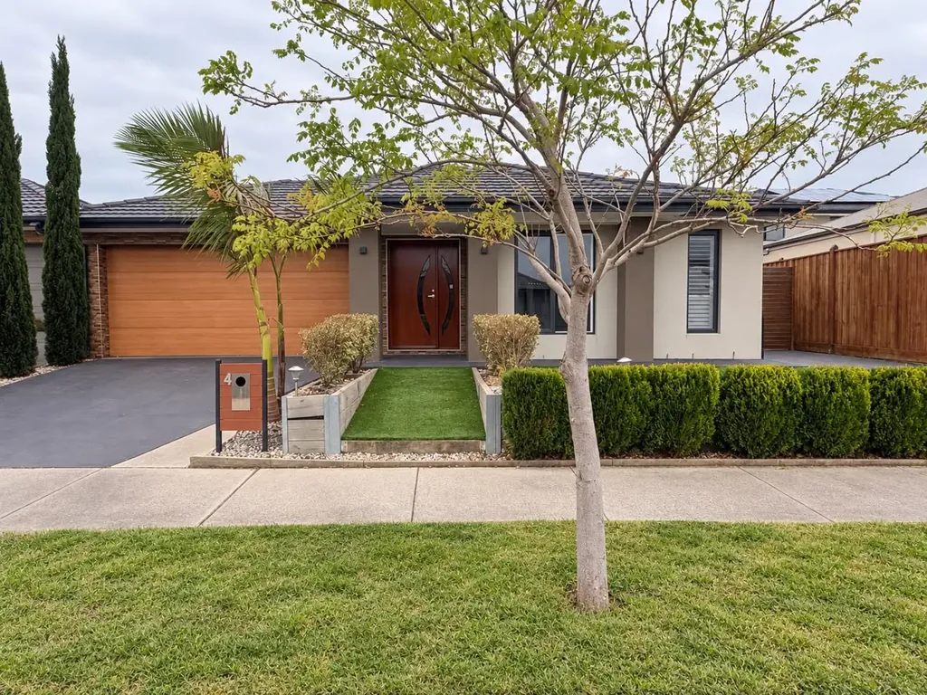 Spacious & Modern Family Home for Rent in Meridian Estate
