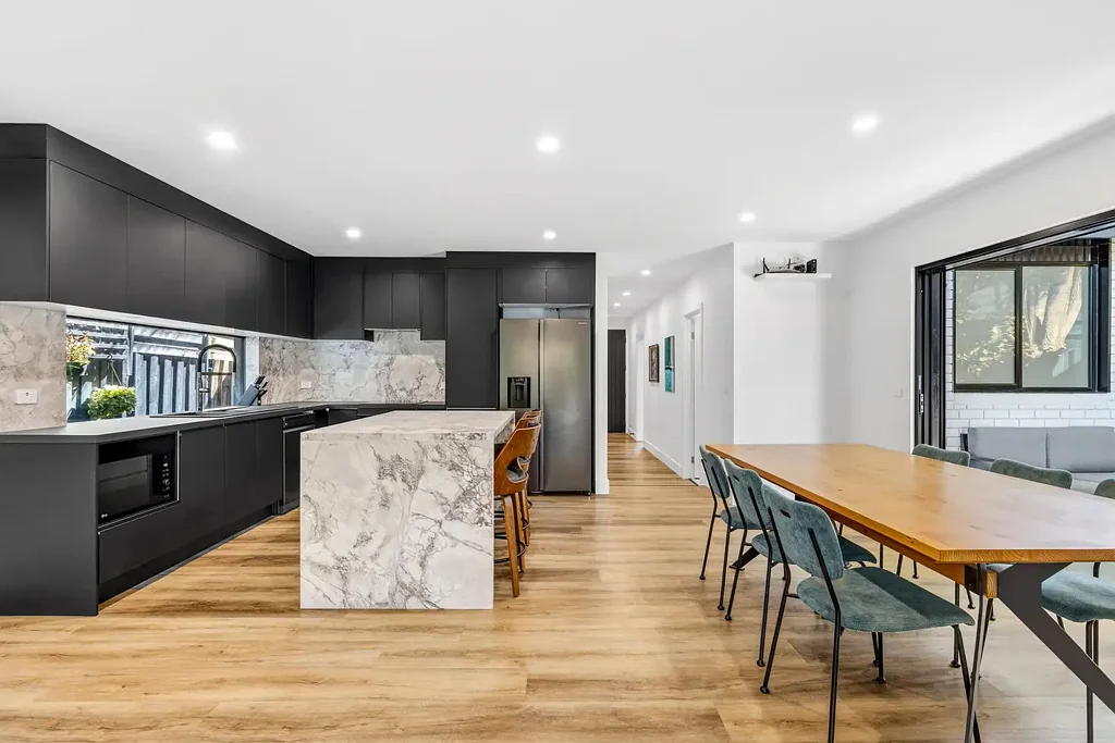 2 Norfolk Avenue, Oakleigh, VIC 3166