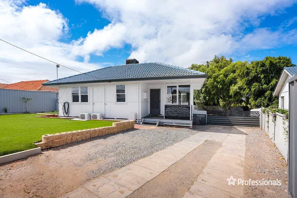 7 Felicia Street, Rangeway, WA 6530