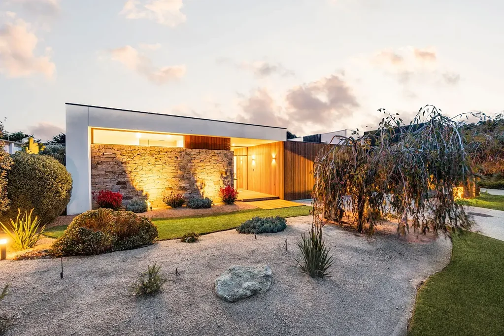 Connewarre 3房  Architectural Excellence Ideal for Golfing Enthusiasts