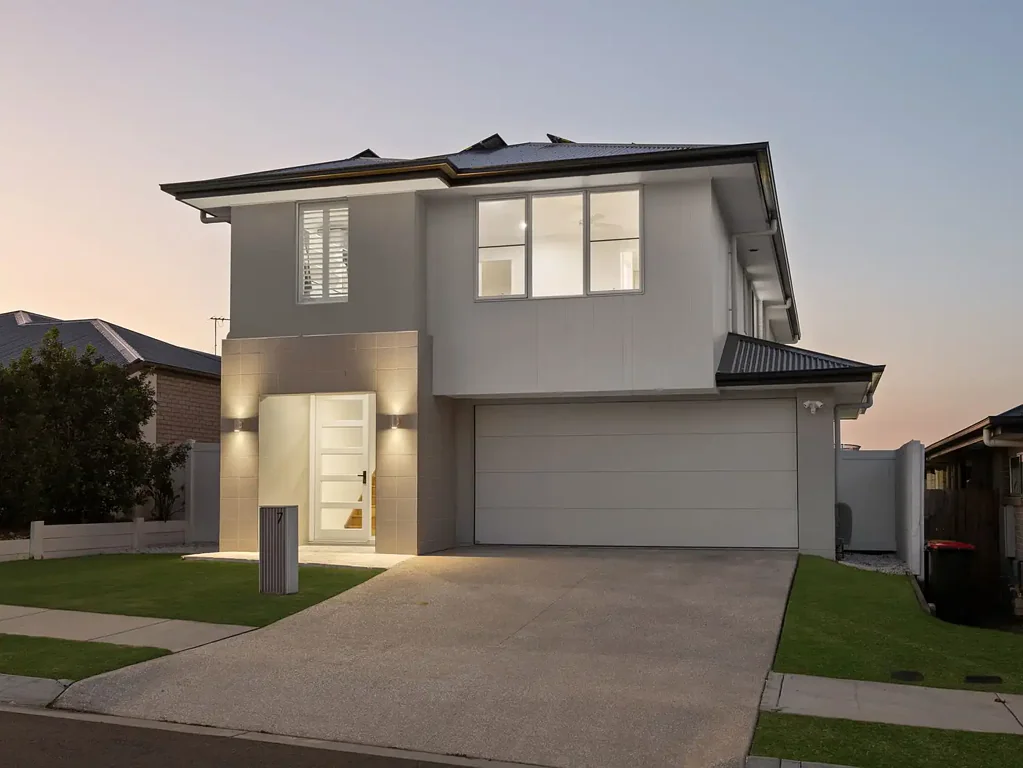 Ripley 4ห้องนอน Modern Family Living in a Thriving Ripley Pocket!