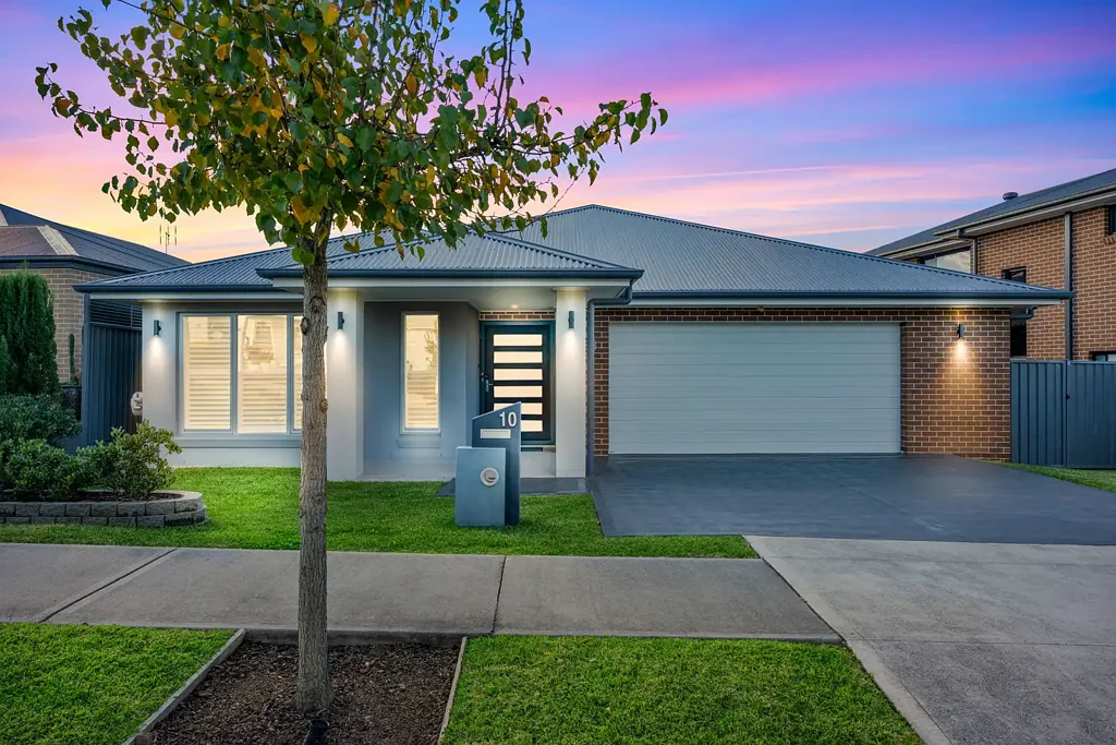 Glenmore Park 4chambre Your New Dream Home