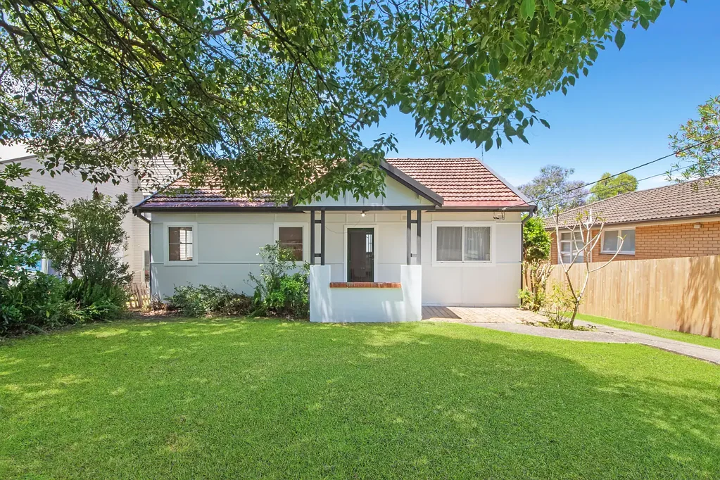 25 Brisbane Avenue, Mount Kuring-Gai, NSW 2080