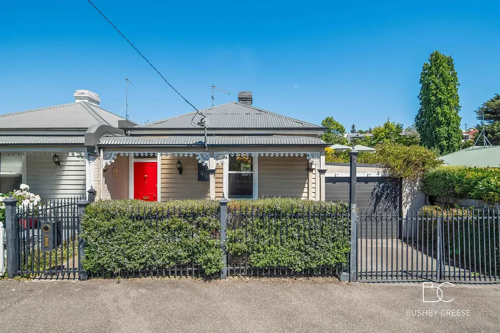 East Launceston 2침실 Character & Convenience With High Airbnb Return