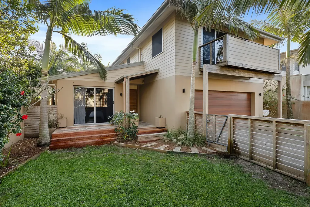 Kingscliff 4房  A Private Coastal Haven, Perfectly Positioned Between Creek and Beach