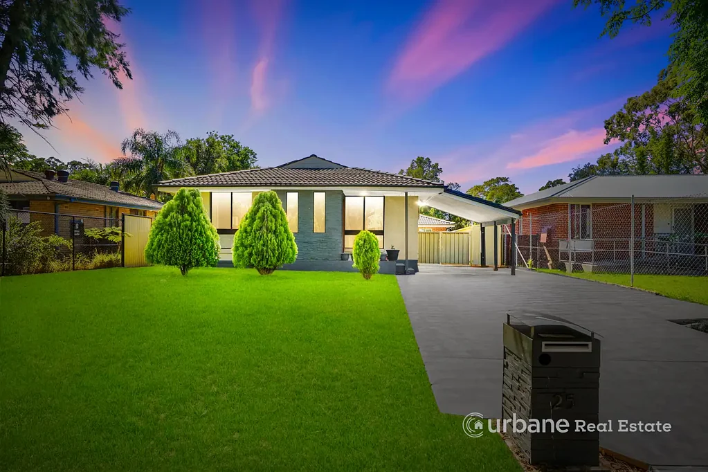 25 & 25A Adelphi Crescent, Doonside, NSW 2767