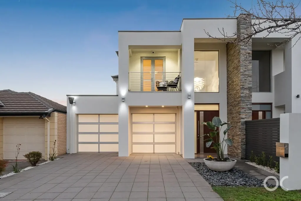Henley Beach 3 Bedroom Sophisticated Coastal Luxury