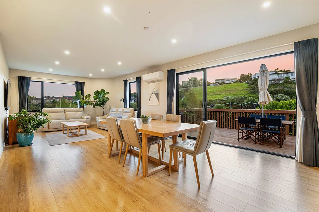 Orewa 4房  How Low Will the Owners Go