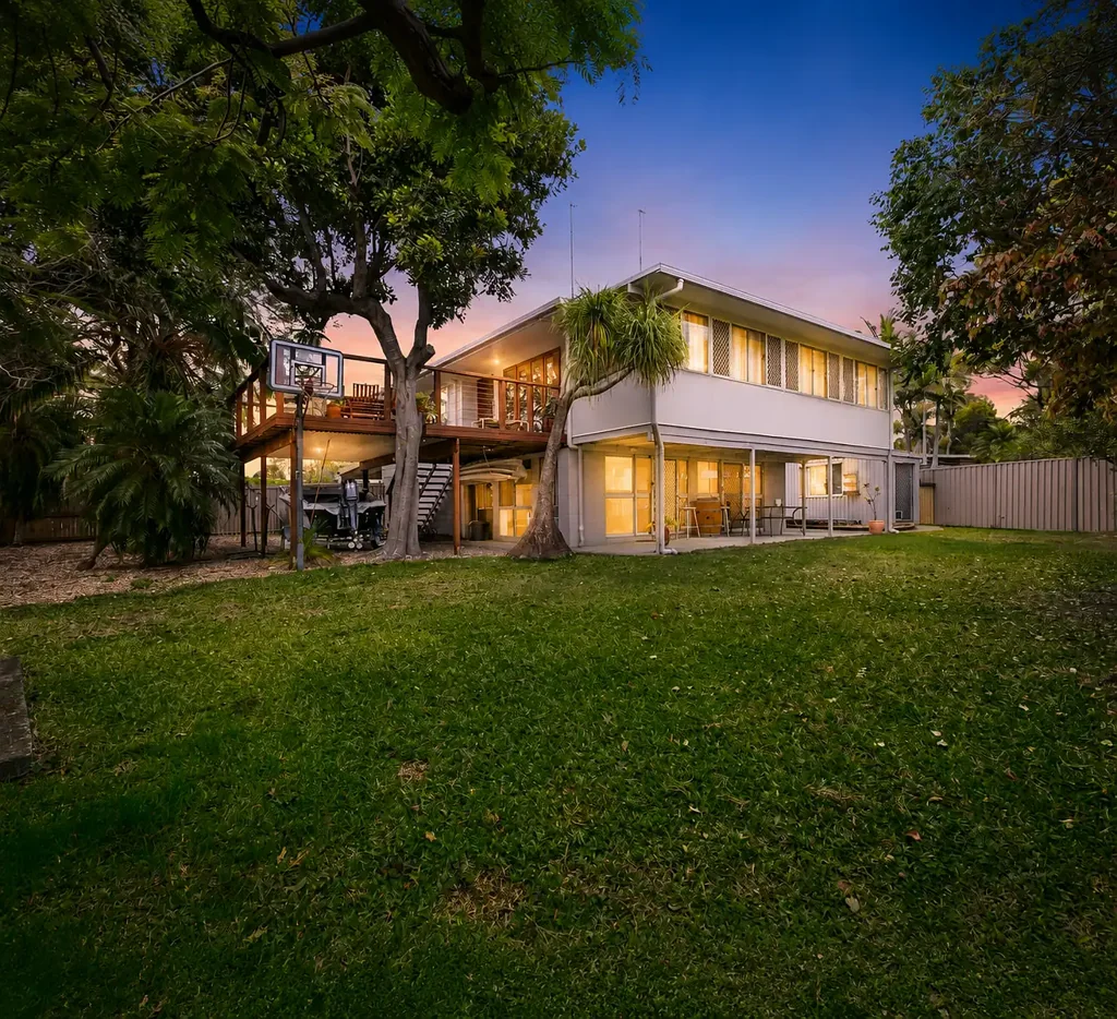 Southport 3房  Prime 797m² Southport Block with Strong Medium Density Development Potential