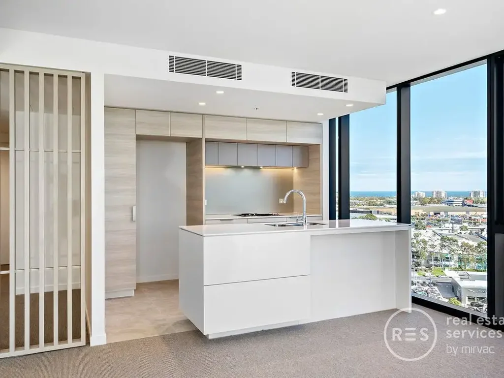 Spectacular 2 bedroom apartment with River and Bay views