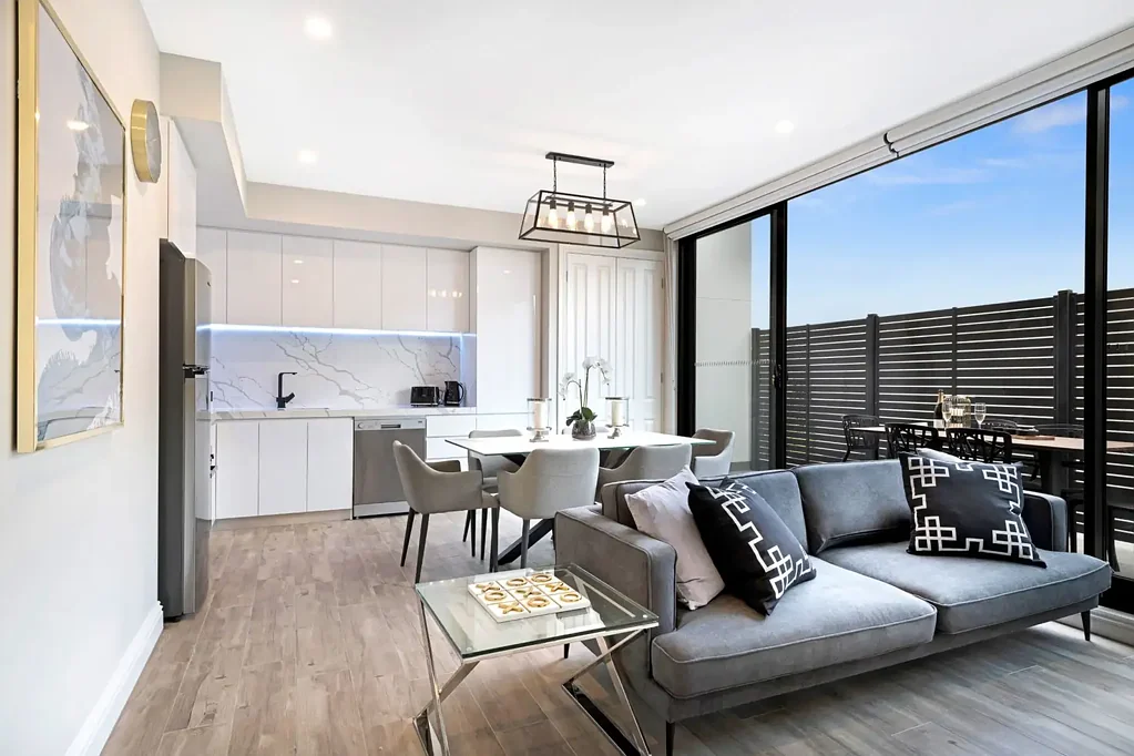 'Manhattan Apts' - Furnished inc utilities, Wi-Fi. Stay 1 mth+