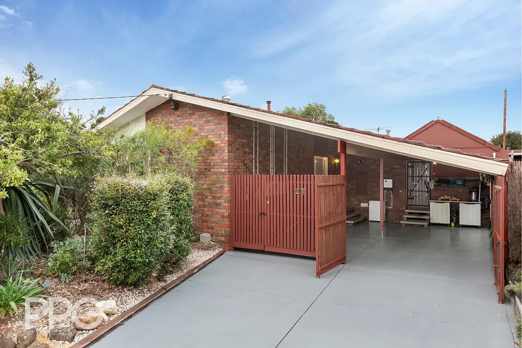 27 Illouera Avenue, Grovedale, VIC 3216