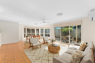 11 Erncroft Place, Rocklea, QLD 4106, 3房, 2浴, House