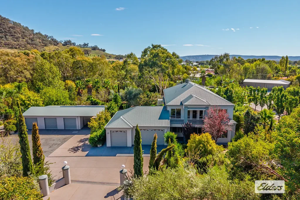 West Wodonga 5房  Multigenerational Living At Its Finest