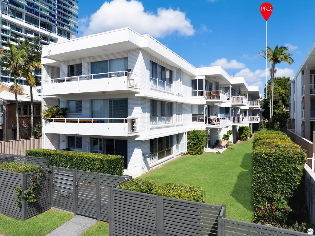 Southport 2房  Waterfront Opportunity with Endless Potential