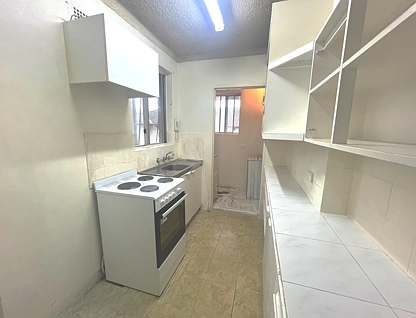 18/12-16 Goulburn Street, Warwick Farm, South Western Suburbs, 2 غرف, 1 حمامات, Apartment