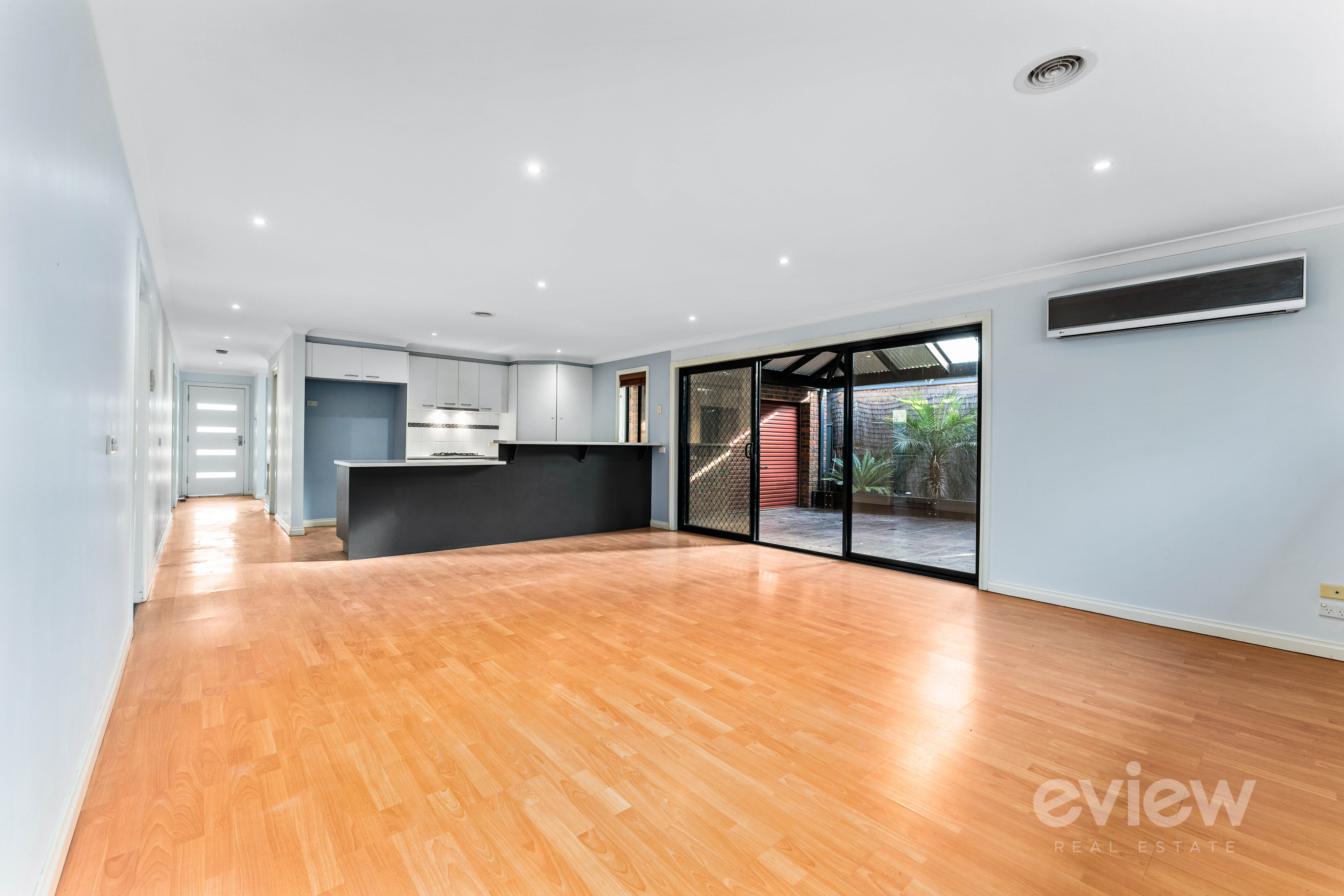 30 CONDAMINE AV, MANOR LAKES VIC 3024, 0部屋, 0バスルーム, House