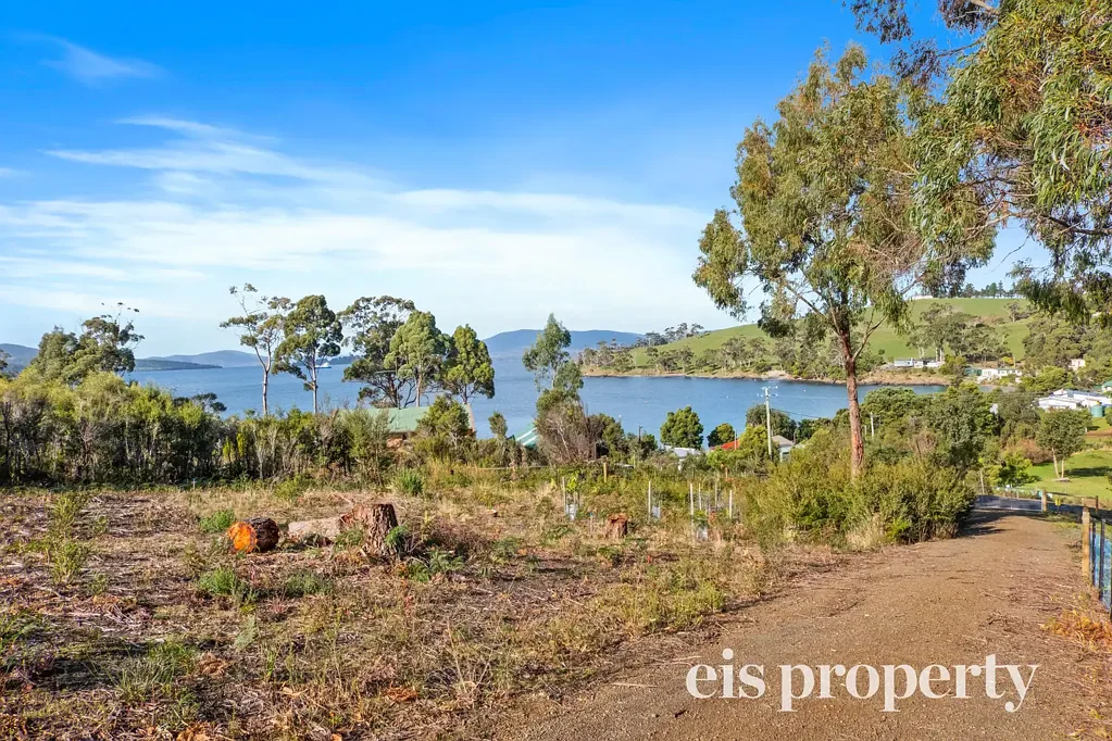 Surveyors Bay  Location Absolute Bliss!