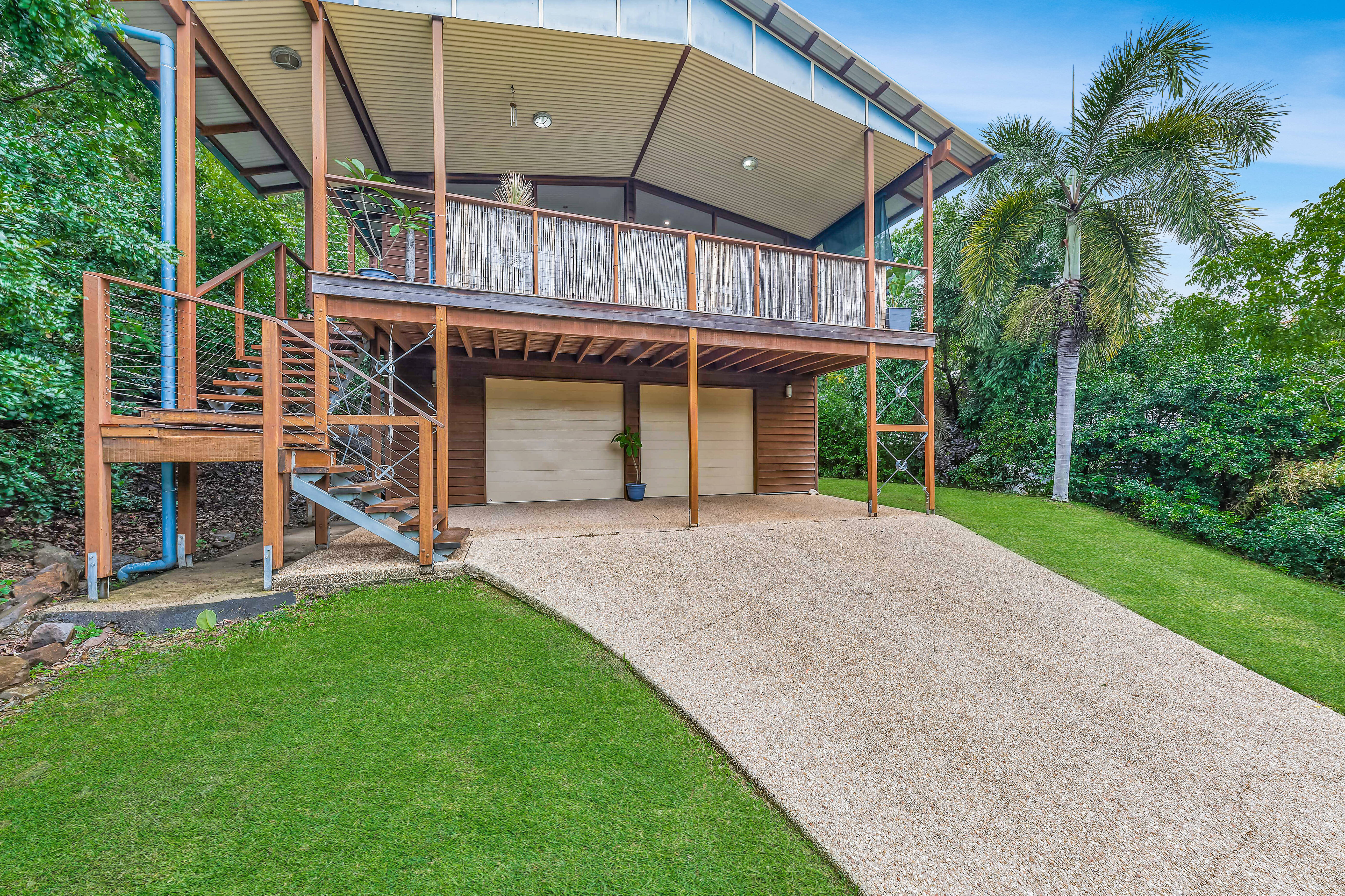 34 KINGFISHER TCE, JUBILEE POCKET QLD 4802, 0 rūma, 0 rūma horoi, House