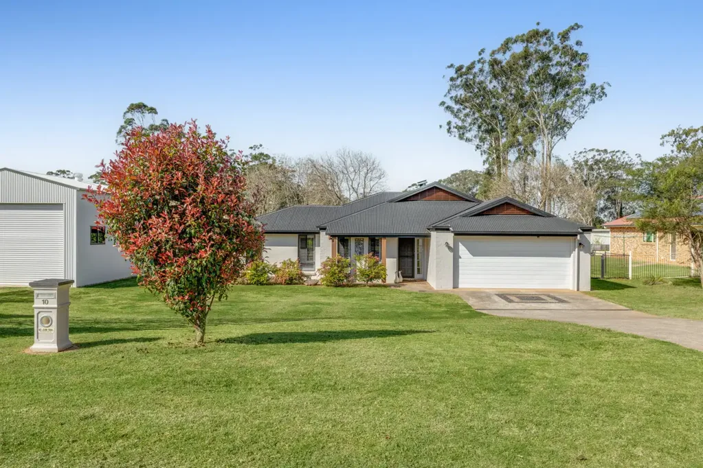 10 Diosma Drive, Highfields, QLD 4352